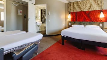 Standard Twin Room, Multiple Beds | Premium bedding, pillow-top beds, desk, laptop workspace