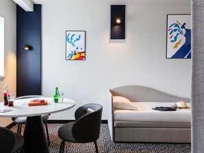 Comfort Room, 1 Double Bed with Sofa bed | Premium bedding, pillowtop beds, desk, laptop workspace - ibis Rennes Centre Gare Sud (Rennes)