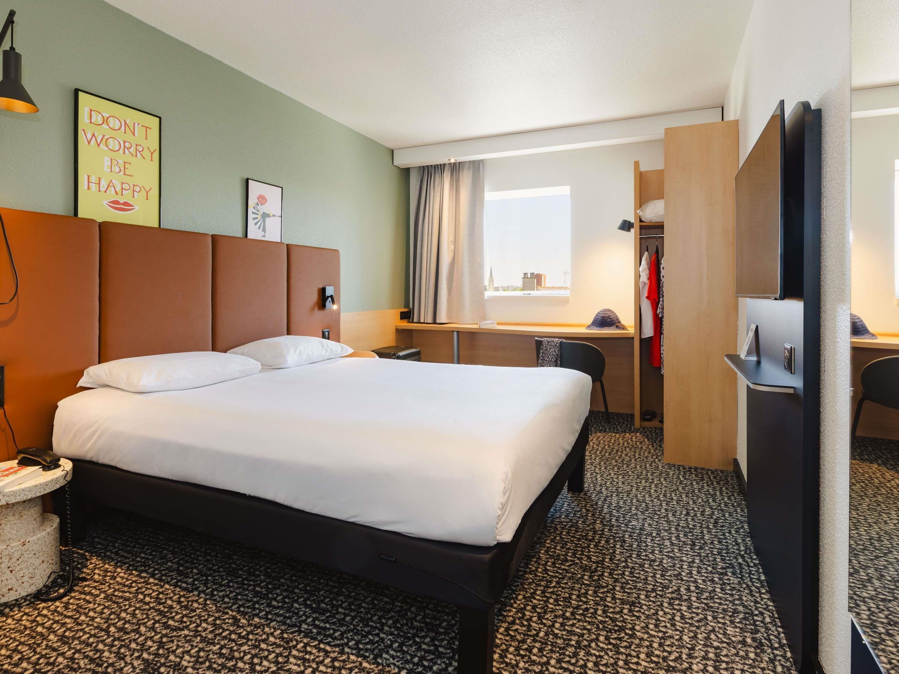 Standard Double Room, 1 Double Bed | Premium bedding, pillowtop beds, desk, laptop workspace