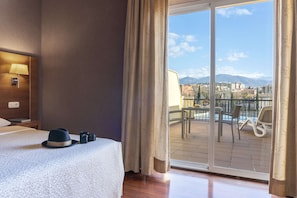 In-room safe, desk, blackout drapes, free WiFi
