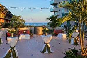 Rooftop terrace - Arya Hotel & Suites Coconut Grove, WorldHotels, Distinctive (Miami)