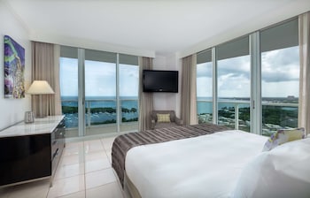 Suite, 1 King Bed, Balcony, Bay View (with Sofabed, Full Kitchen) | View from room at Arya Hotel & Suites Coconut Grove, WorldHotels, Distinctive