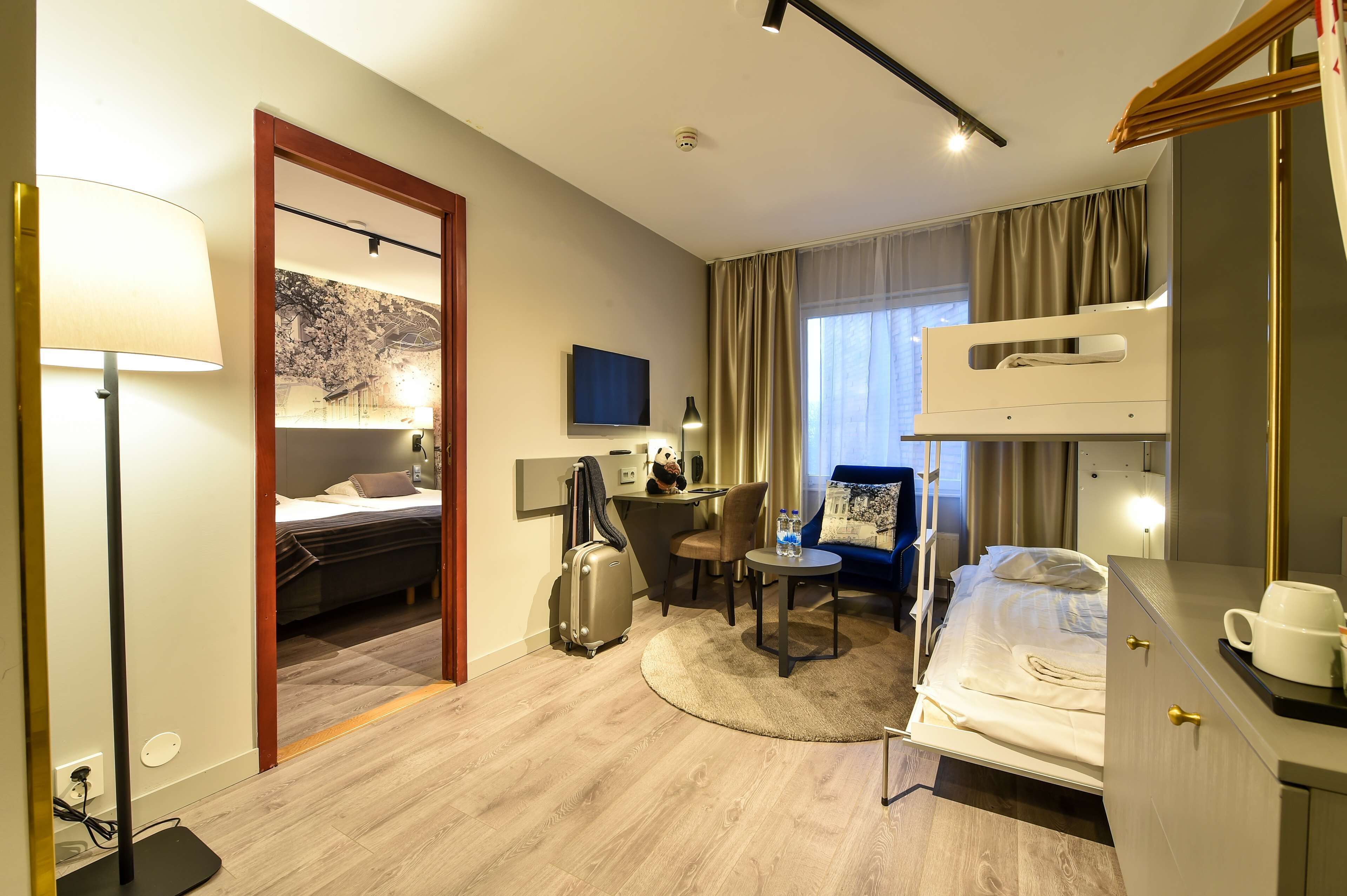 Family Room | In-room safe, desk, iron/ironing board, free WiFi