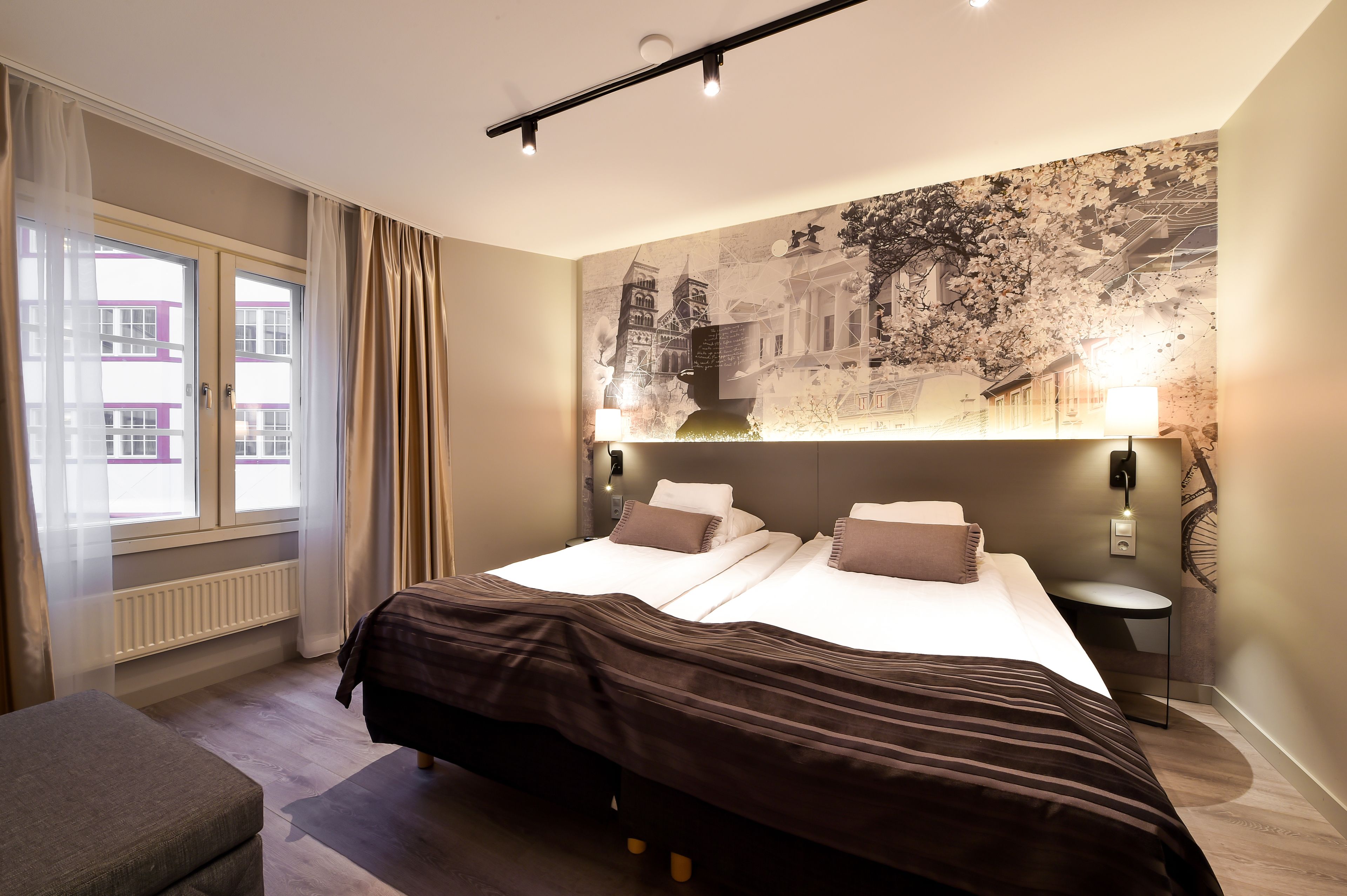 family room (standard, three) | in-room safe, desk, iron/ironing board, free wifi