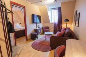 Family Room (Standard, Three) | In-room safe, desk, iron/ironing board, free WiFi