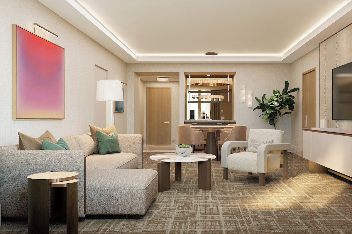Grand Suite | 1 bedroom, premium bedding, pillowtop beds, in-room safe