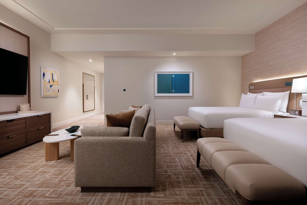 Ylelliset vuodevaatteet, pillowtop-patjalliset sängyt