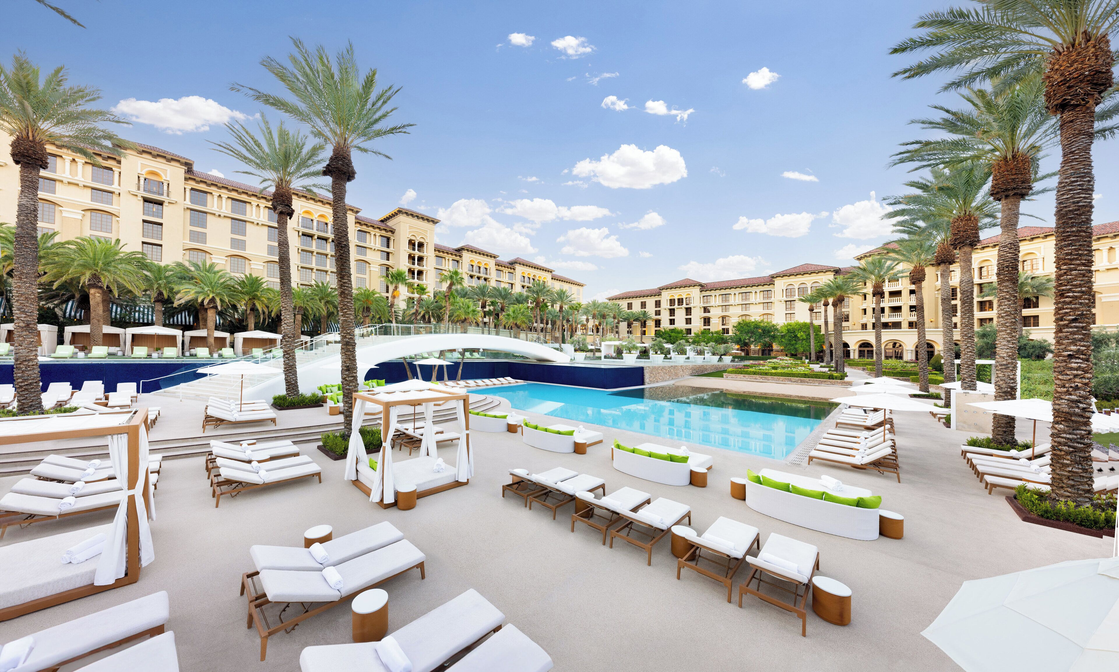 Outdoor pool, cabanas (surcharge), pool umbrellas