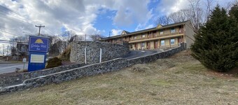 Golden Hill Inn Danbury