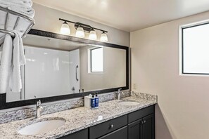 مجففات شعر، مناشف