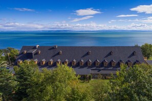 Aerial view - Hotel Cap Aux Pierres (Isle aux Coudres)