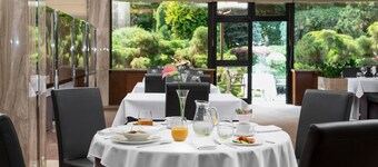 Booking Hotel & Spa