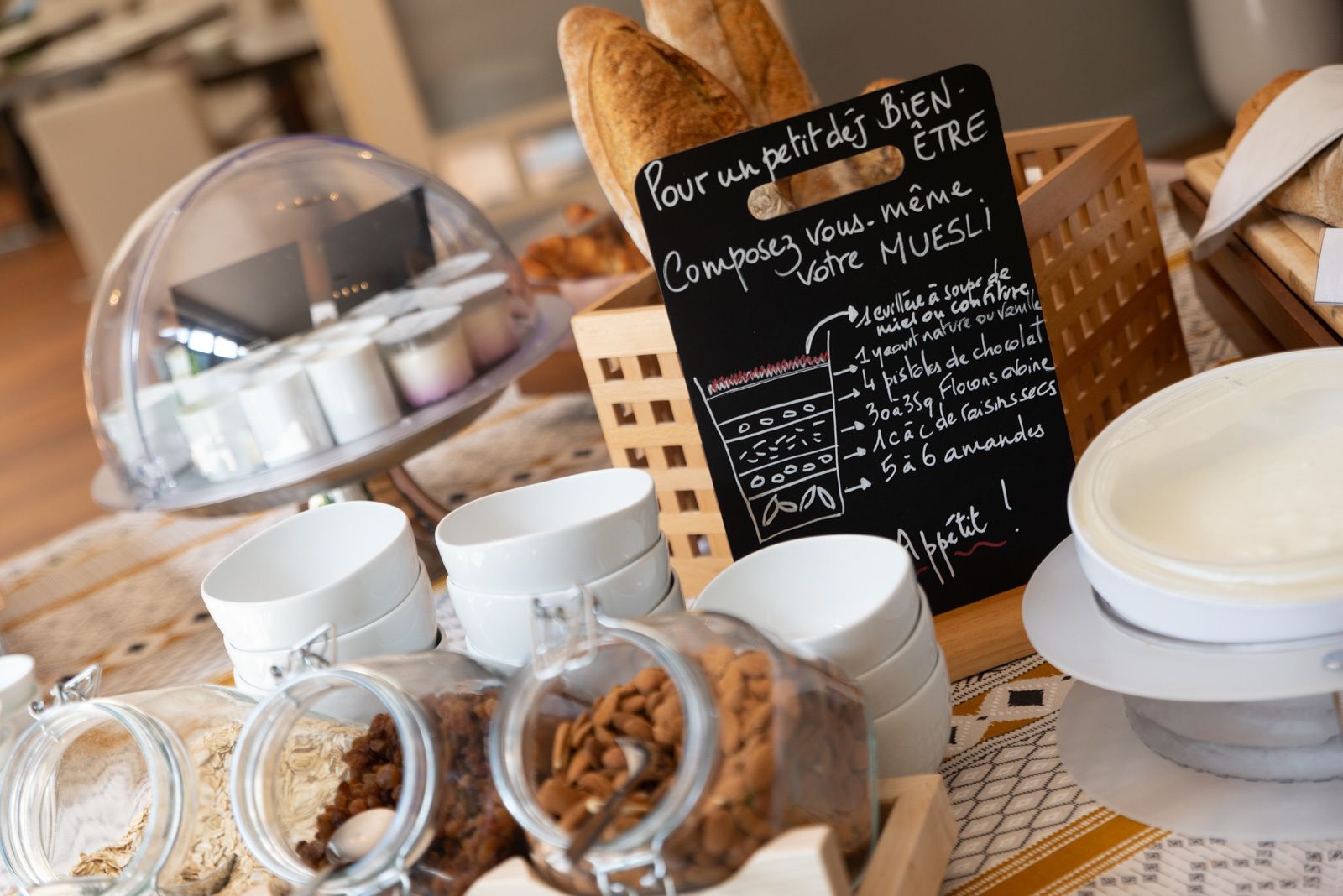 daily buffet breakfast (eur 25 per person)