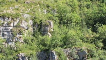Vue depuis lâhĂ©bergement