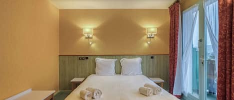 Chambre Double Confort | Literie de qualité supérieure, minibar, coffres-forts dans les chambres