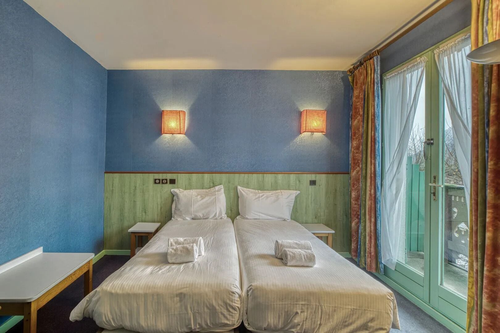 Comfort tvåbäddsrum | Sängtillbehör av högsta kvalitet och minibar