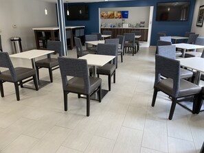 Free daily full breakfast