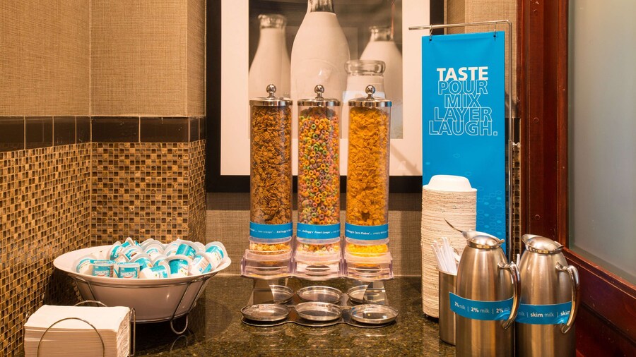 Hampton Inn by Hilton Toronto-Mississauga West