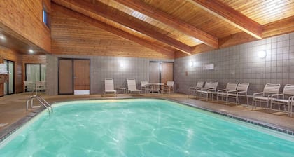 AmericInn by Wyndham Cloquet