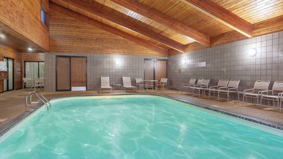 AmericInn by Wyndham Cloquet