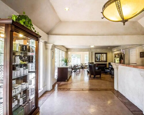 The Inn at Baechtel Creek