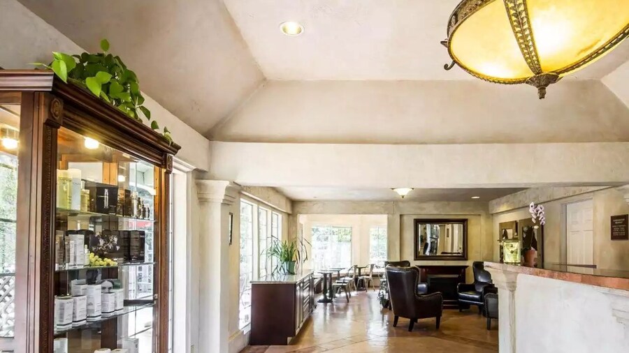 The Inn at Baechtel Creek