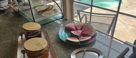 Desayuno continental incluido todos los días