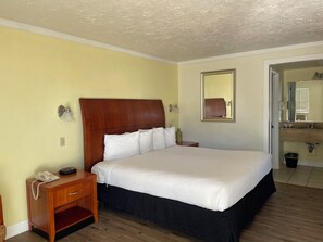 Tradisjonelt rom | Allergitestet sengetøy, memory foam-senger og skrivebord