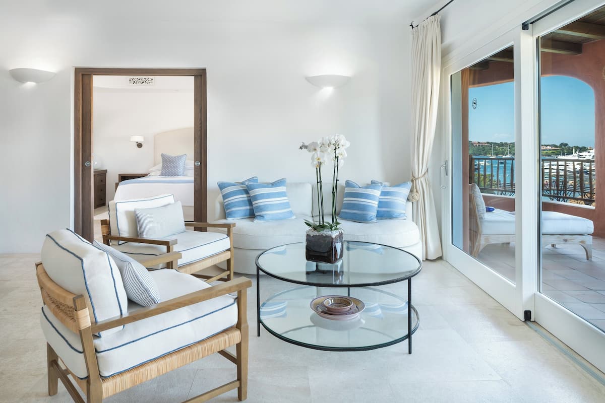 Suite Premium, 1 cama King size, para no fumadores, vista a la marina (Terrace) | Sala de estar | Televisión de pantalla plana y películas con cargo