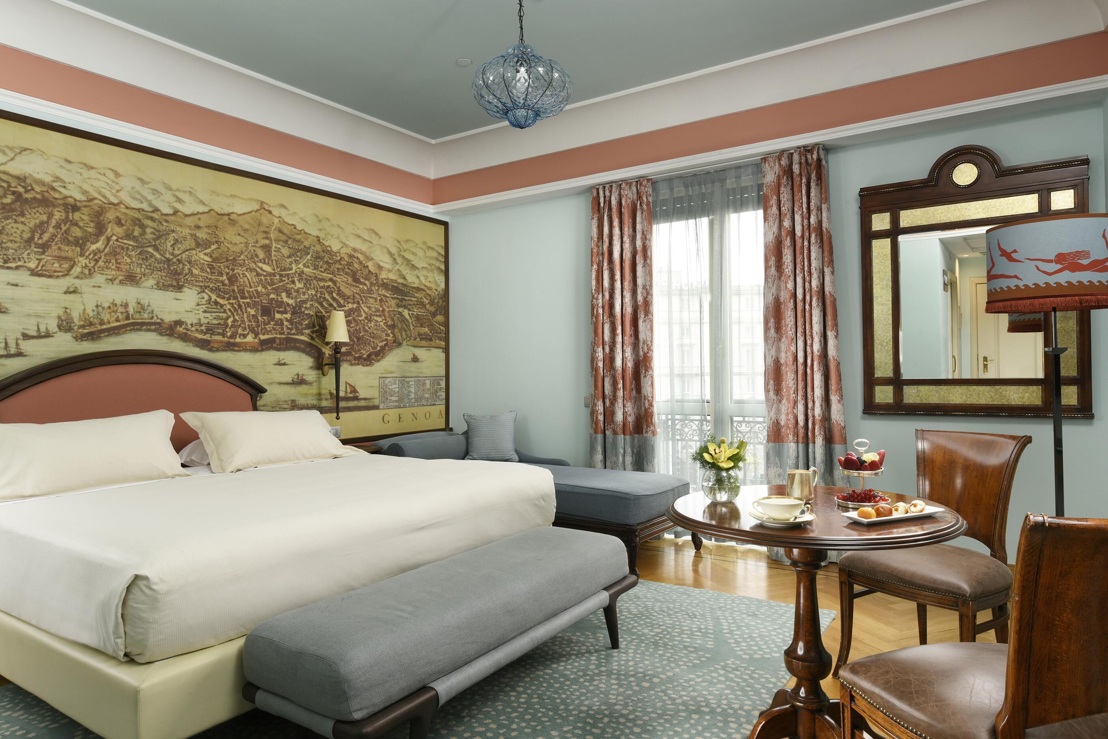 Superior kamer, 1 kingsize bed | Luxe beddengoed, donsdekens, een minibar, een kluis op de kamer