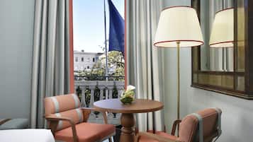 Camera Superior, 2 letti singoli | Biancheria da letto di alta qualità, copriletto in piuma, minibar