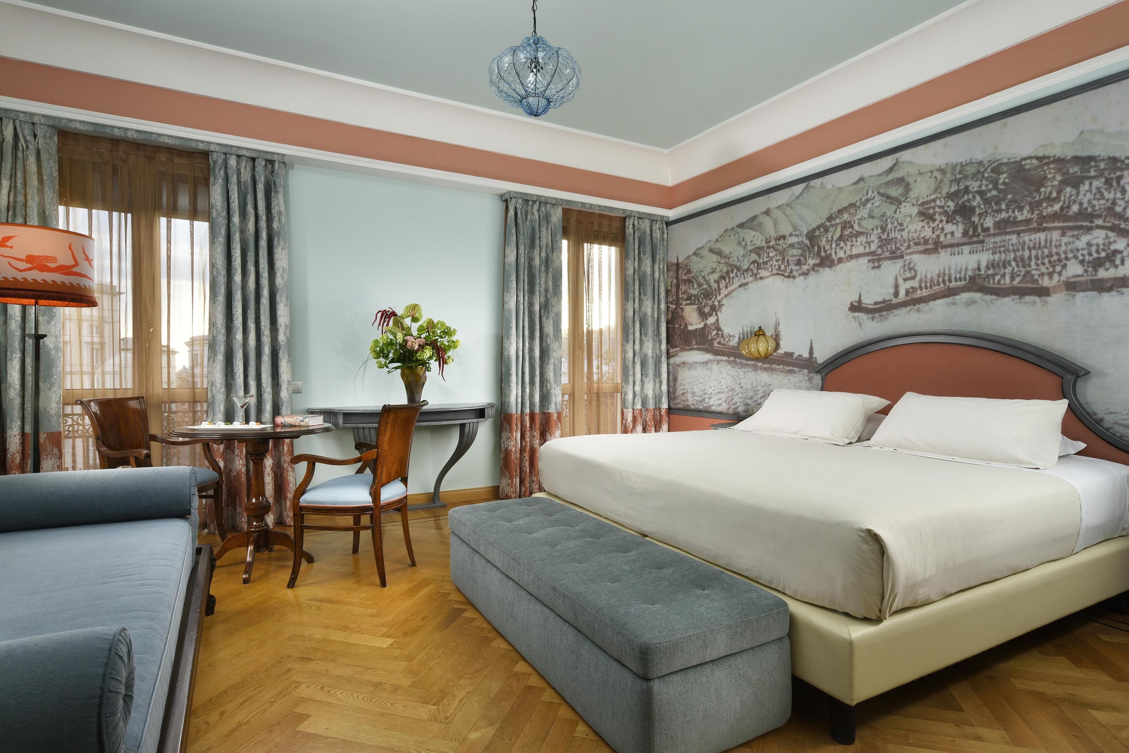 Luxe beddengoed, donsdekens, een minibar, een kluis op de kamer
