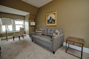 أغطية فراش متميزة وبديكورات فريدة لكل غرفة وطراز فريد لكل وحدة