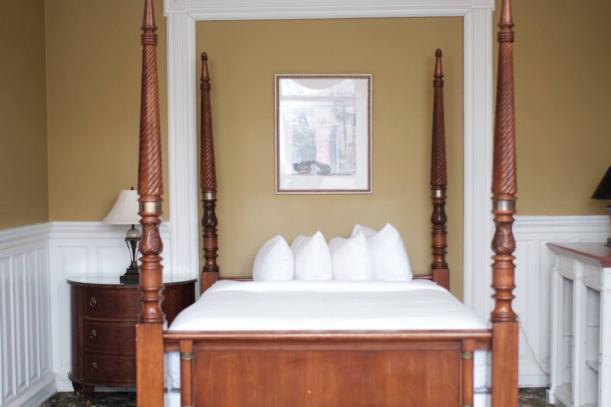 特级客房, 1 张大床 | 高档床上用品、熨斗/熨衣板、免费 WiFi、特色装修