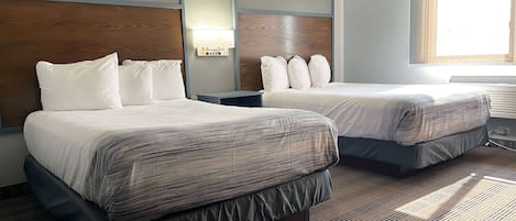 1 bedroom, desk, blackout curtains, soundproofing