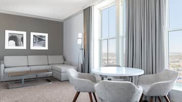 Suite, 1 Bedroom, City View | Living room