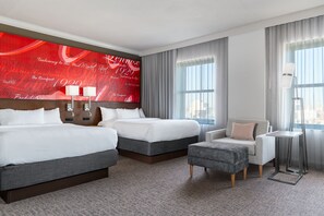 Værelse - 2 queensize-senge | Premium-sengetøj, pengeskab på værelset, mørklægningsgardiner