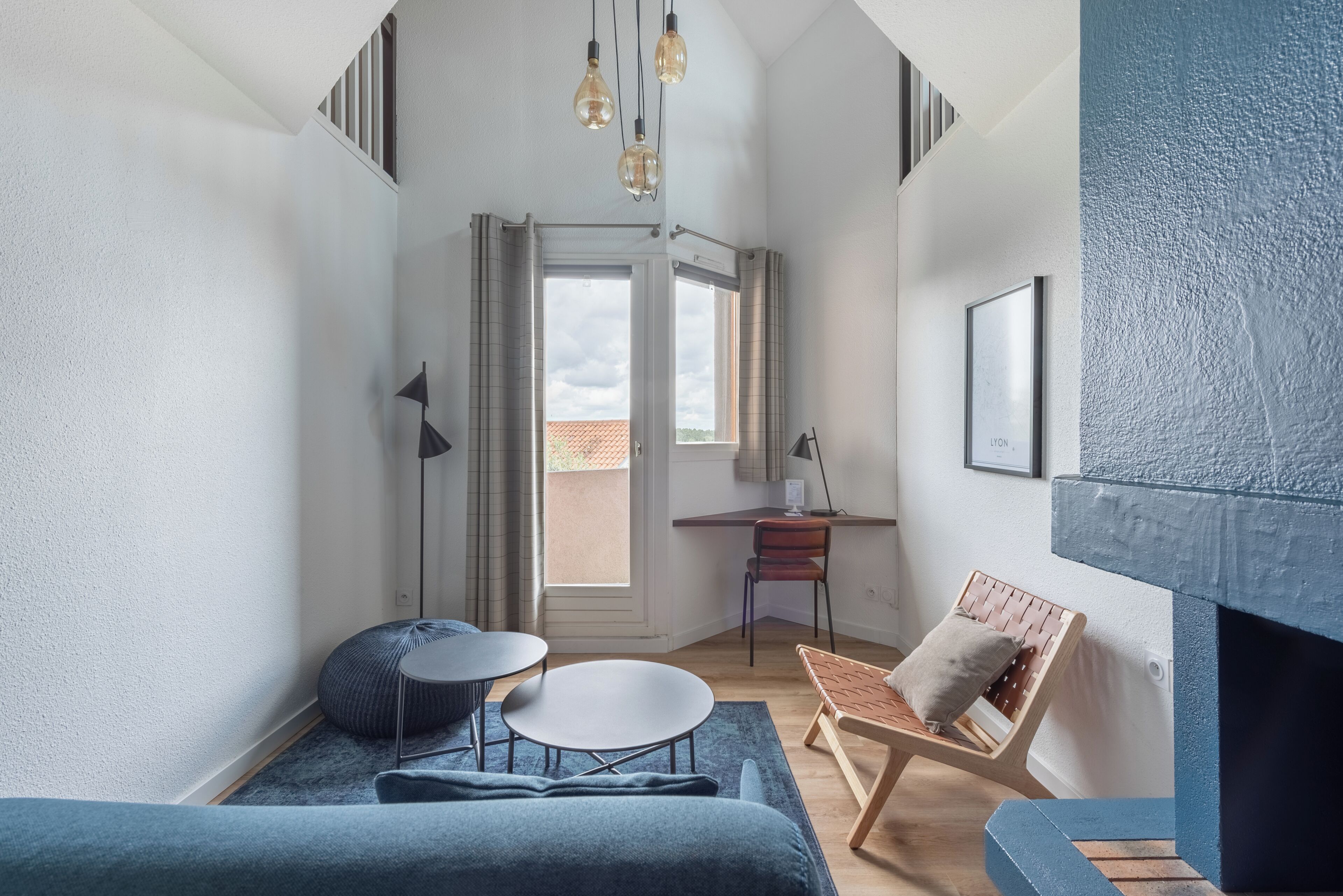 superior suite, 1 king bed, non smoking | premium bedding, desk, soundproofing, free cots/infant beds