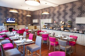 Daily buffet breakfast (EUR 16.50 per person)