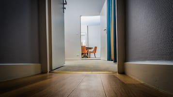Suite, 1 Queen Bed with Sofa bed, Non Smoking (with Sofabed) | In-room safe, desk, laptop workspace, soundproofing