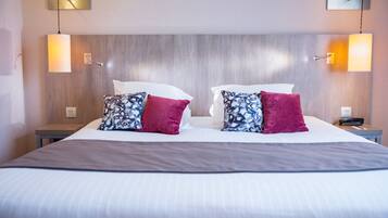 Coffres-forts dans les chambres, bureau, chambres insonorisées