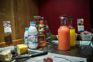 Daily buffet breakfast (EUR 19 per person)