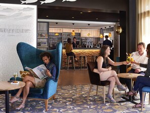 Bar (on property) - Mercure Dinan Port Le Jerzual (Lanvallay)