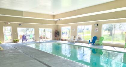 Days Inn & Suites by Wyndham Cuba
