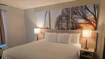 Premium bedding, desk, iron/ironing board, free cots/infant beds