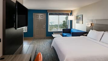 Standard Room, 1 King Bed, Mountain View | 1 bedroom, desk, blackout drapes, iron/ironing board