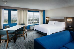 Suite, 1 King Bed, Balcony | Room amenity