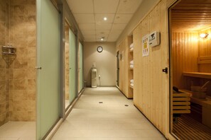 Couples treatment room(s), sauna, body treatments, aromatherapy