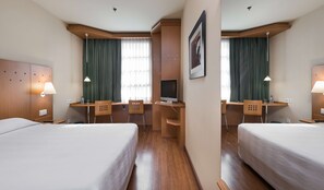 Literie de qualité supérieure, minibar, coffres-forts dans les chambres