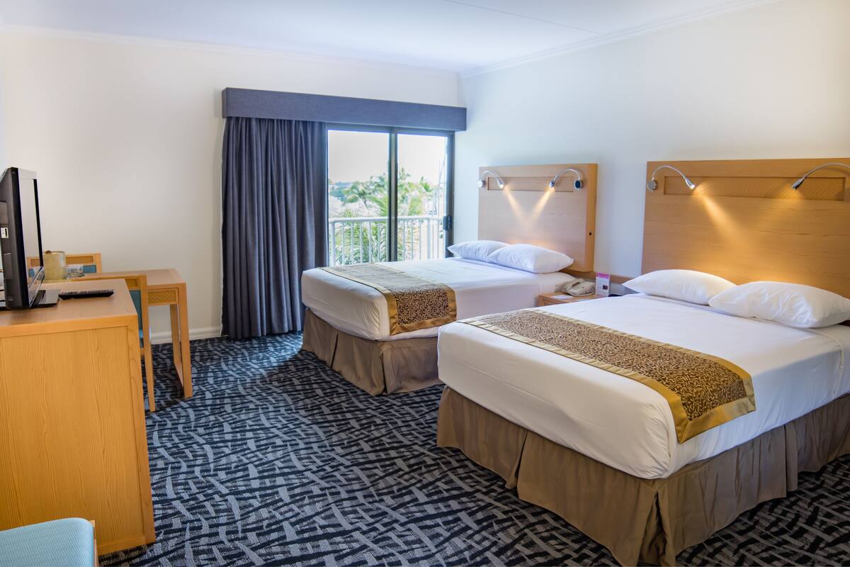 Standard Room | In-room safe, individually furnished, desk, iron/ironing board